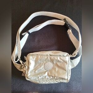 NWOT Kipling Silver Crossbody Bag /Belt bag